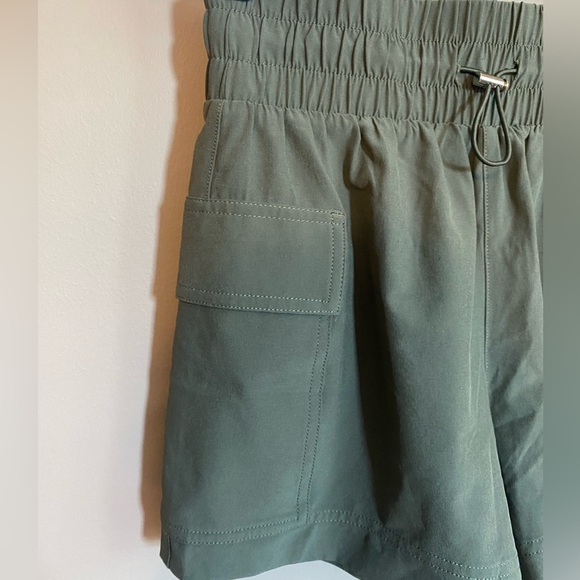 Abercrombie & Fitch Shorts Front Tie Green Size XS - Picture 4 of 7